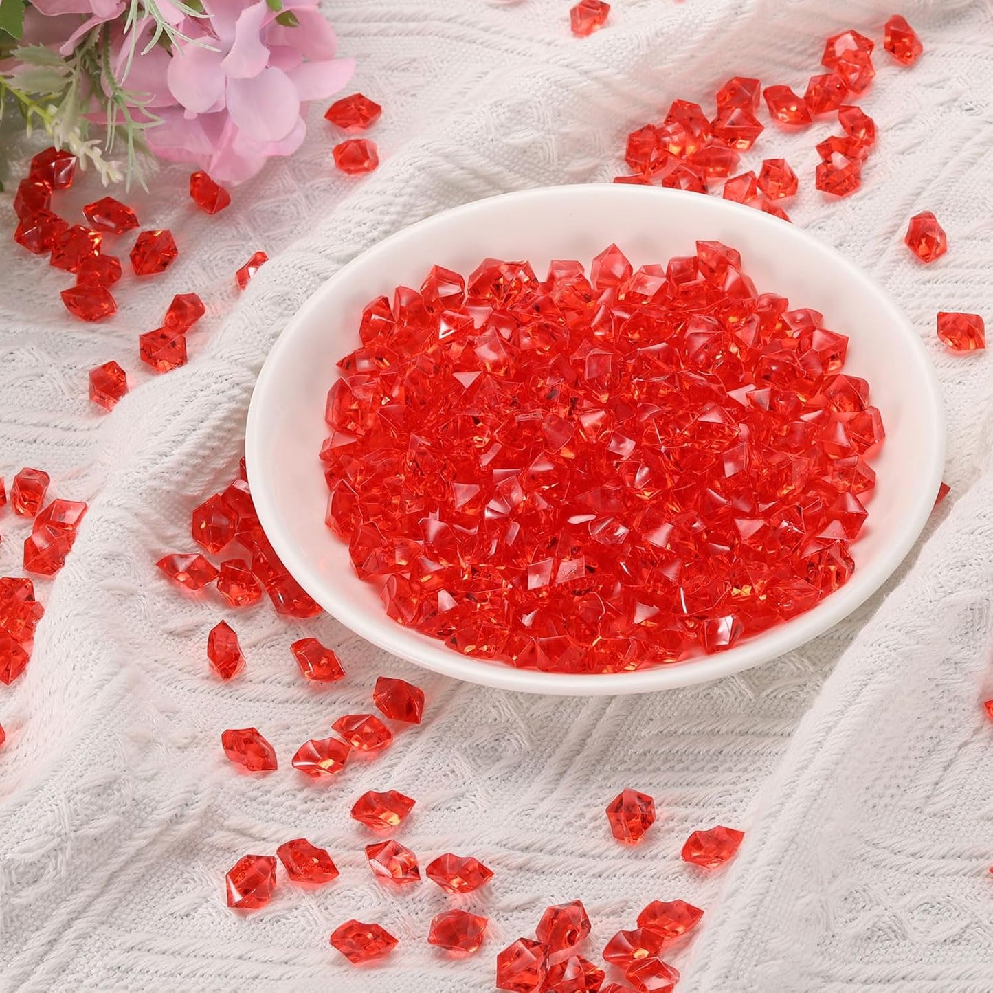 uxcell 1000pcs Fake Ice Rocks, Dazzling Clear Resin Crushed Ice Sparkling Fake Diamonds Gem Stones for Vases Fillers Table Scatter, Theme Party Favors, Red