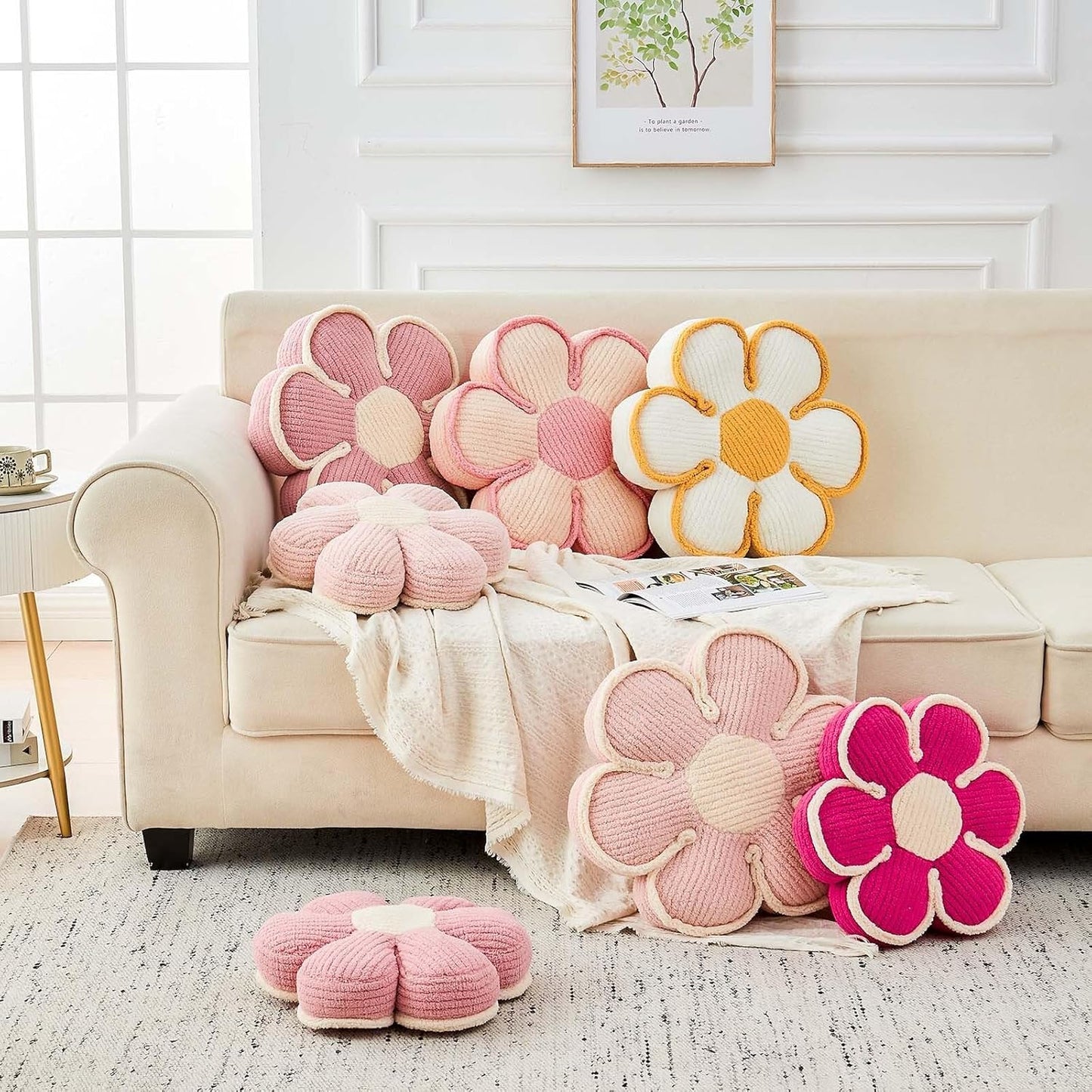 Flower Pillow, Soft Flower Decorative Throw Pillow, Cute Daisy Flower Shaped Seating Floor Cushion Room Décor Plush Pillows for Sofa Couch Bed (13.7 Inch, Ivory)