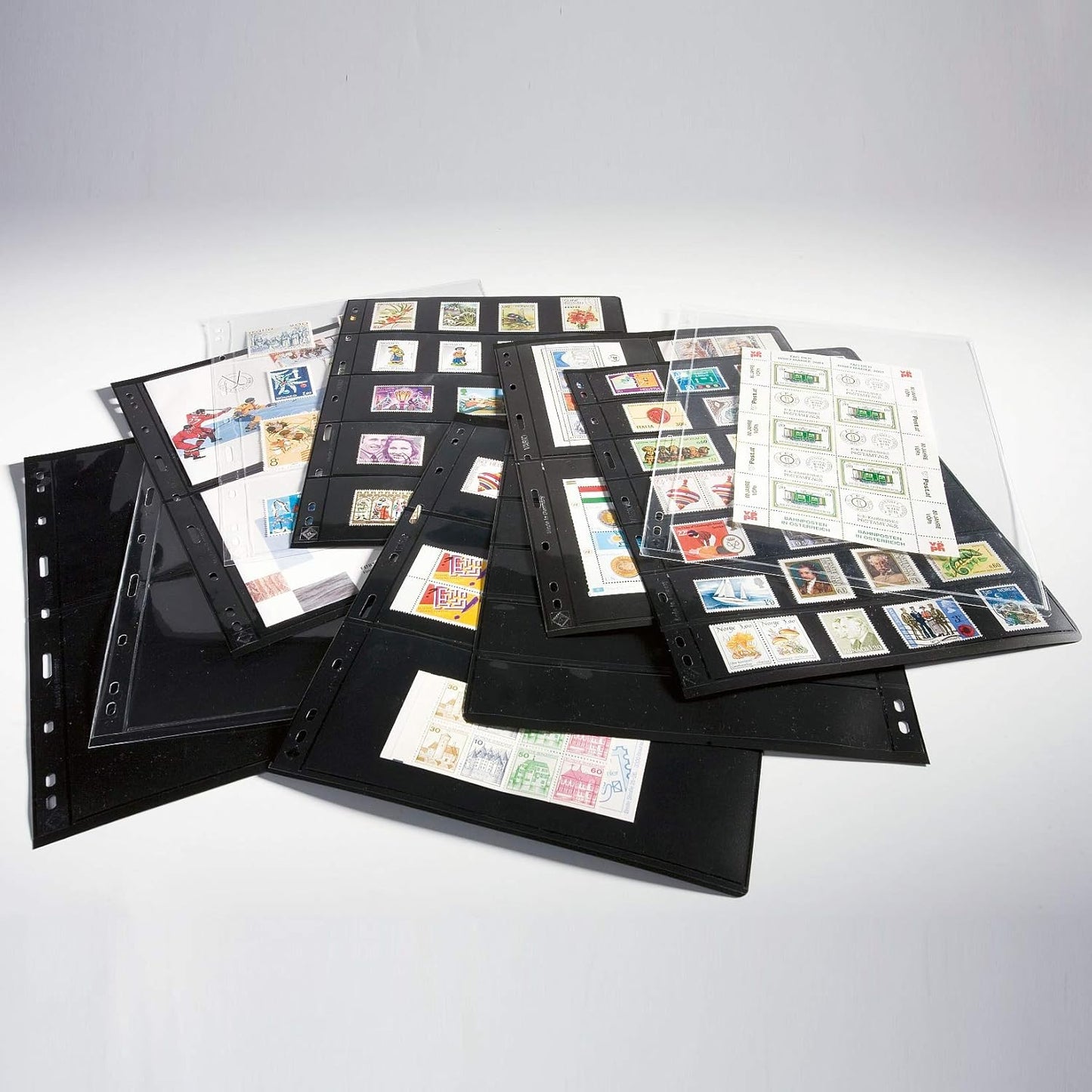 Ursae Minoris 9 Pocket Polypropylene Pages for Up to 450 Sports/Trading Cards Standard Format 50 Pack