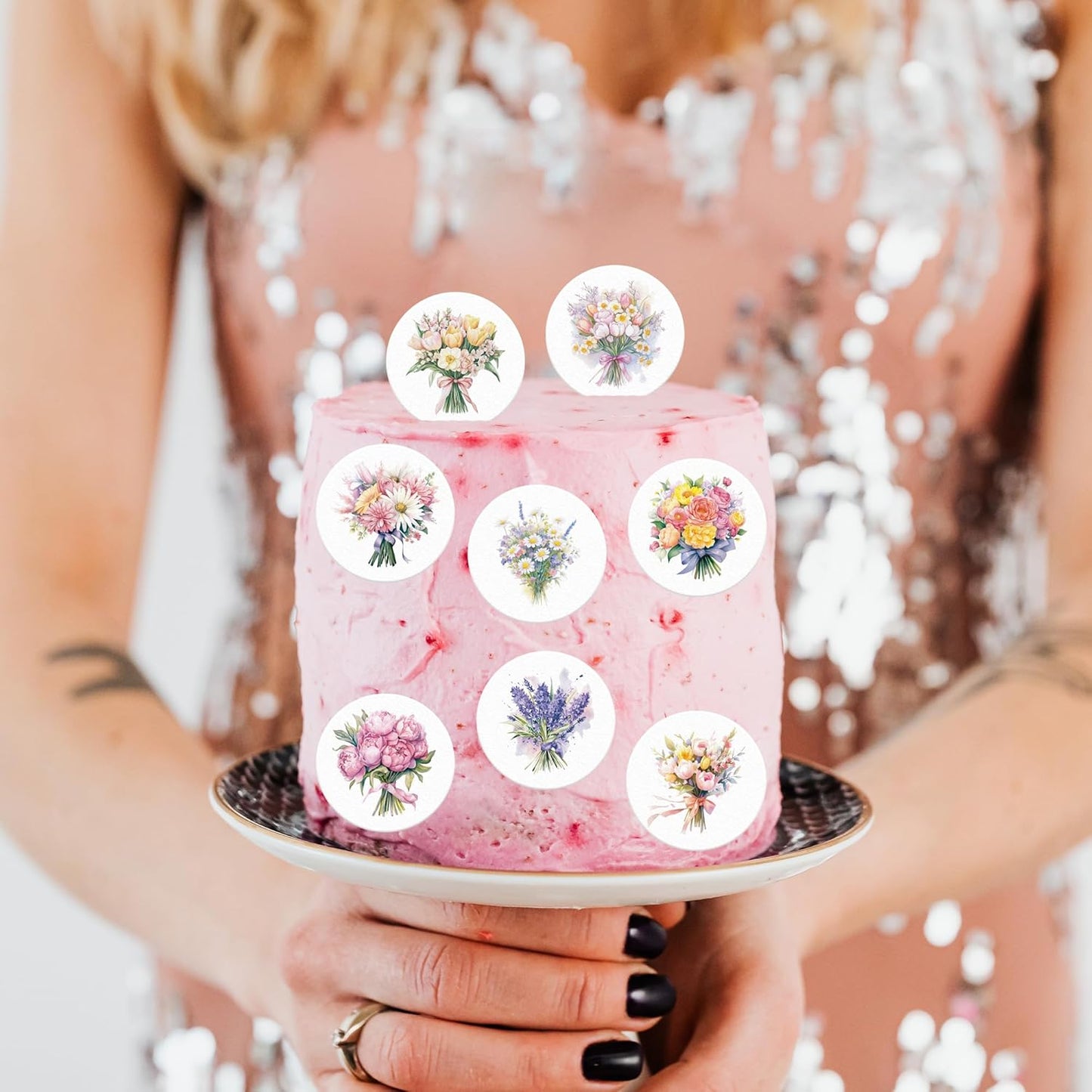 36PCS Edible Flower Bouquet Cupcake Toppers Wafer Paper Roses Daisy Lavender Flower Bouquet Decorations Flower Theme Party Birthday Baby Shower Party Supplie