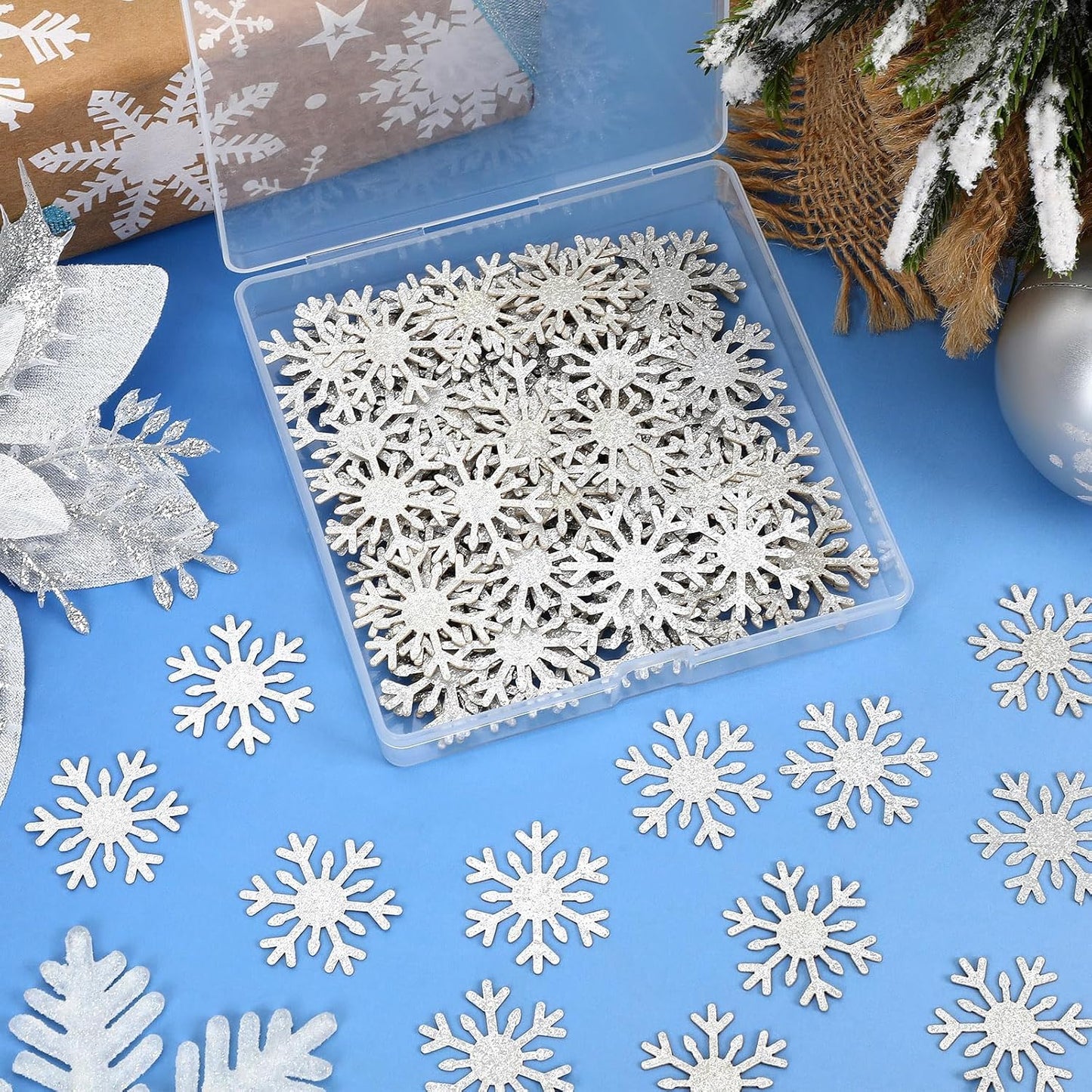 MARFOREVER Christmas Snowflake Glitter Confetti, Silver Snowflake Paper Confetti Snow Sprinkles Winter Wonderland Party Table Centerpiece for Wedding Supplies Christmas Party Decorations