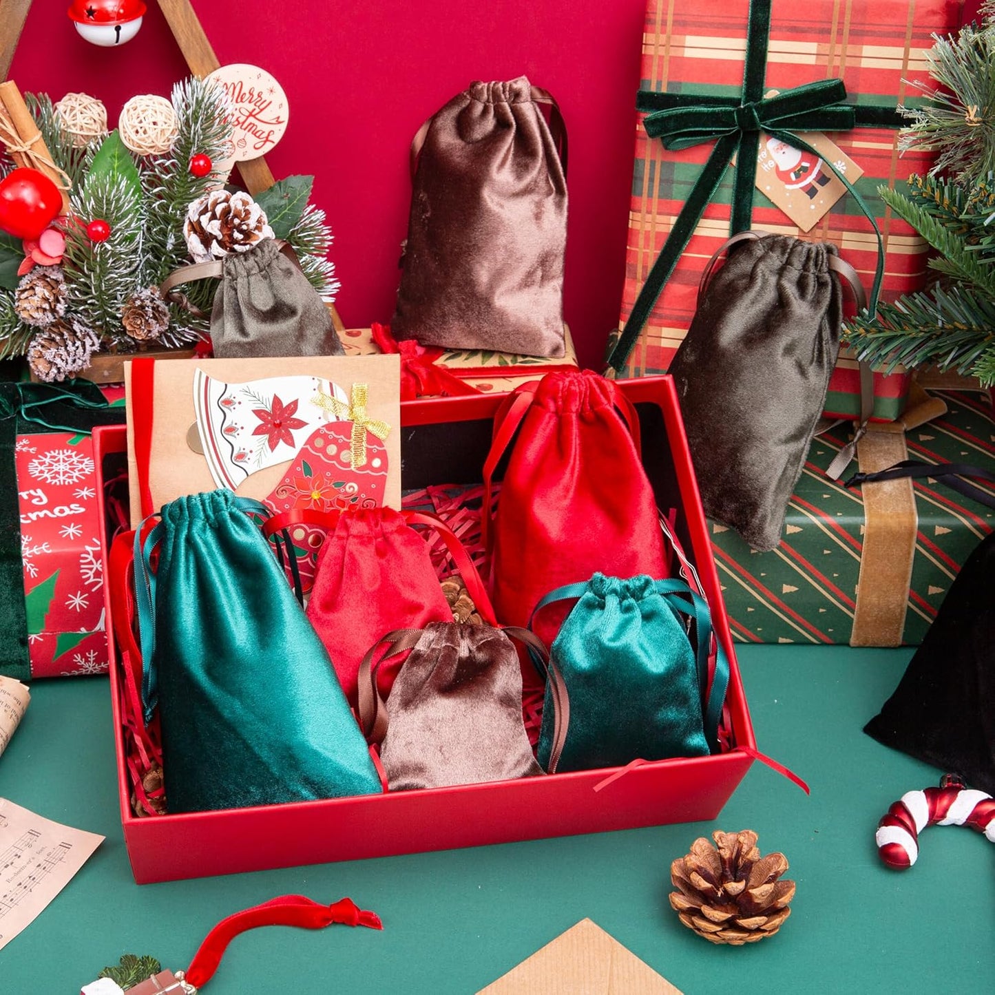 QIANF 12pcs Red Velvet Drawstring Bags 4x6 inches Velvet Cloth Small Gift Bags Jewelry Pouches for Storage Wedding Party Favor Christmas