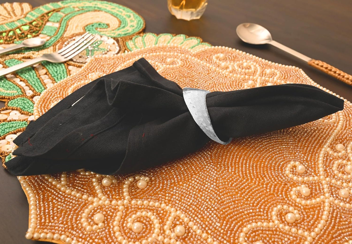 Mobius Metal Napkin Rings - 12-Pack Silver Art Deco Lightweight Metal Table Décor for Fall, Thanksgiving, Banquet, Christmas, Decor, Weddings, Dinner Parties & Everyday Use - ALPHA Living HOME